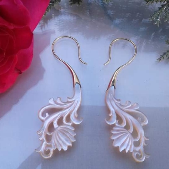 Shell carved earrings - Picture 5 of 7